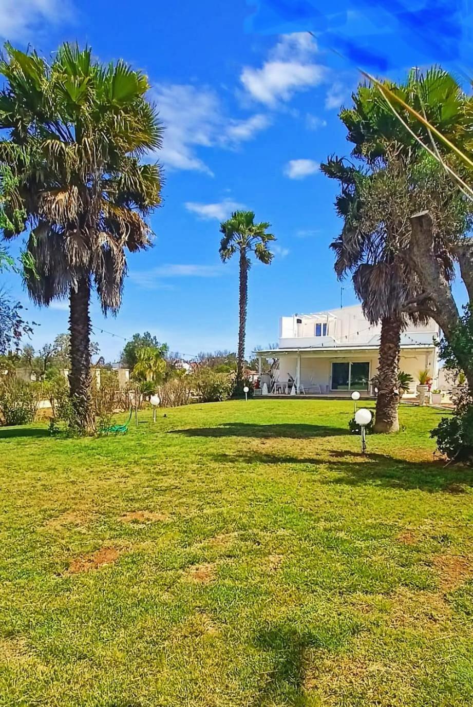 Villa Delle Stelle Con Piscina Leverano Bagian luar foto