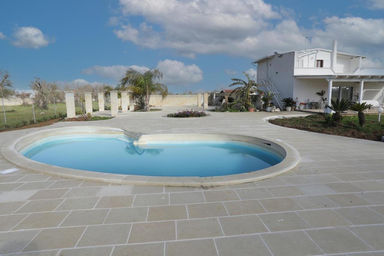 Villa Delle Stelle Con Piscina Leverano Bagian luar foto